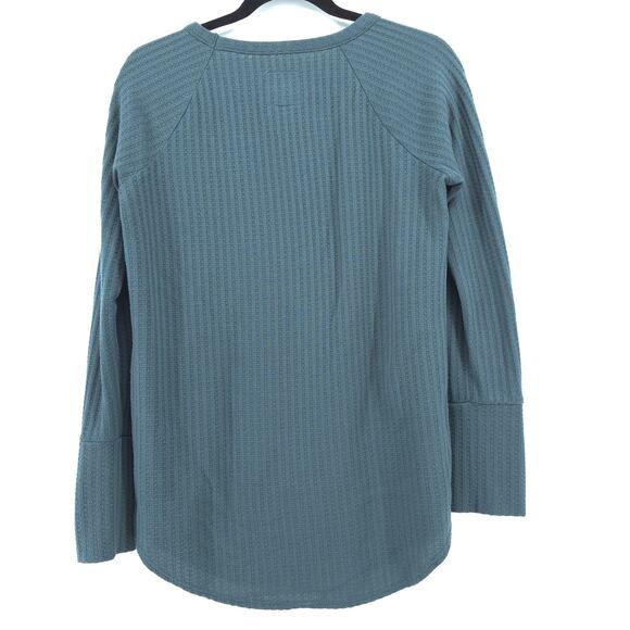 Chaser Essential Waffle Knit Medium Teal Long Sleeve Wide Button Cuff Pullover - Picture 6 of 9